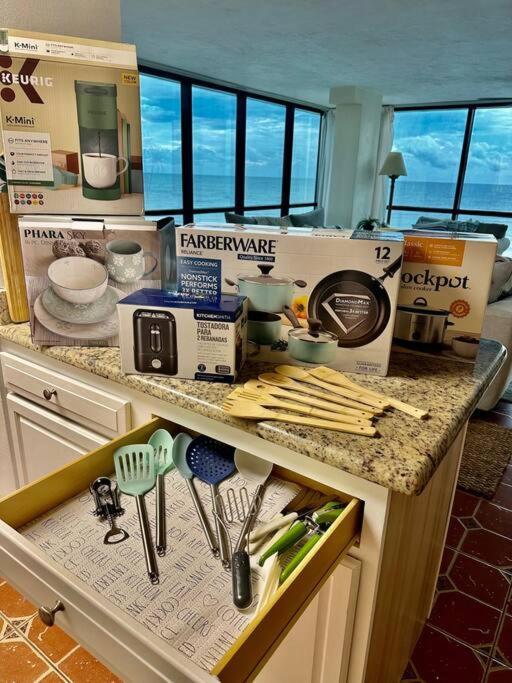 Beautiful Oceanfront Two Bedroom Condo Daytona Beach Exteriér fotografie